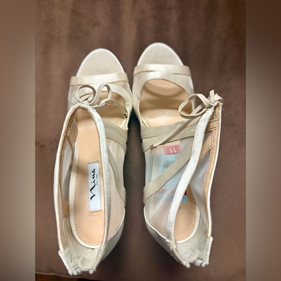 Elegant White Strappy Heels Nina Darissa size 11 - Picture 9 of 10